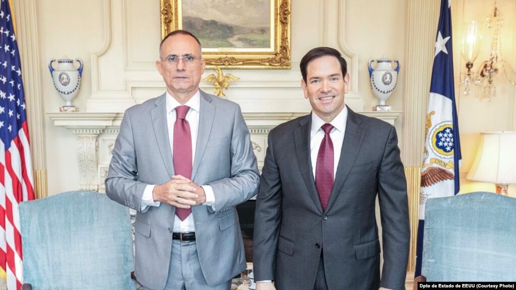 El líder opositor cubano José Daniel Ferrer junto al Secretario de Estado Marco Rubio, en Washington, DC, el 5 de noviembre de 2025. 