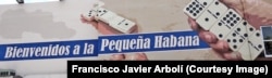 Cartel anunciando la Pequeña Habana en la Calle 8 de Miami.