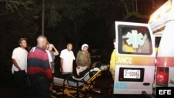 La foto de Chávez y sus hijas Rosa Virgina y María Gabriella.