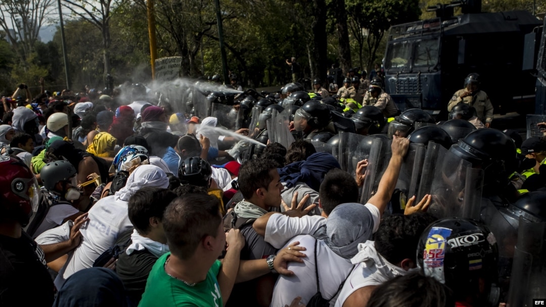 Una protesta el 12 de marzo del 2014, en la Universidad Central de Venezuela (UCV) en Caracas (Venezuela).