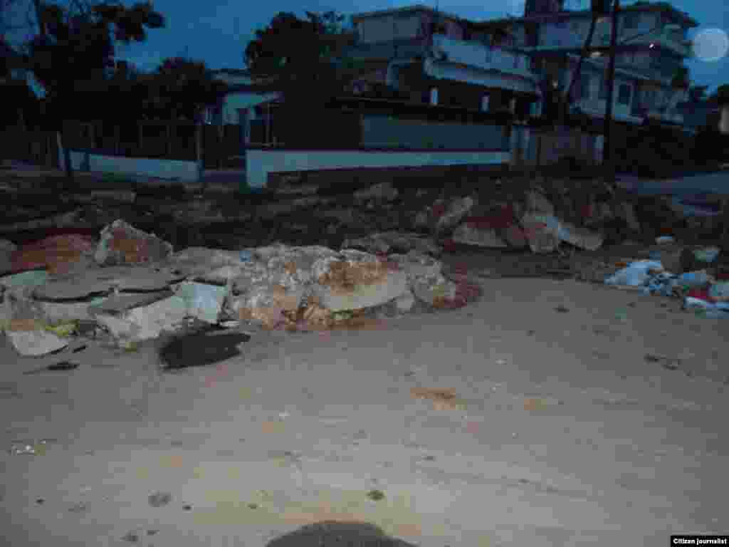 Calle Milagros esquina a Saco, en la barriada de Santos Suárez, del municipio 10 de Octubre en La Habana. 