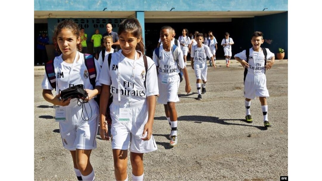 Real Madrid imparte taller a niños cubanos en La Habana