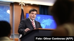 El portavoz adjunto del Departamento de Estado de Estados Unidos, Tommy Pigott
