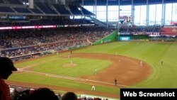 El estadio Marlins Park.