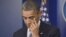 El presidente Barack Obama se enjuga una lágrima durante sus declaraciones sobre el tiroteo en la escuela primaria Sandy Hook en Newtown.