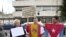 Manifestación frente a la Embajada de Cuba en España, convocada por la Asociación Cubana Española en solidaridad con las víctimas de ETA. Archivo.