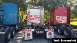 Huelga de camioneros, apostados en Tallahassee. Tomado de la Página Oficial de Camioneros en Miami.