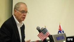 John Block, quien fue secretario de Agricultura del Gobierno de Ronald Reagan.