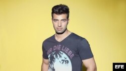 Fotografía cedida por Universal Music hoy, viernes 06 de septiembre de 2013, que muestra al cantante Jencarlos Canela. Canela cumplirá uno de sus sueños, que es llegar a millones de personas en diferentes países gracias al concierto en vivo desde Chicago 