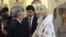 El Patriarca Kiril con Raúl Castro.