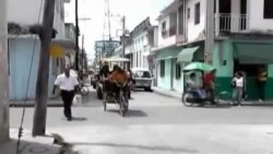 Acosan las autoridades cubanas a los operadores de bicitaxis