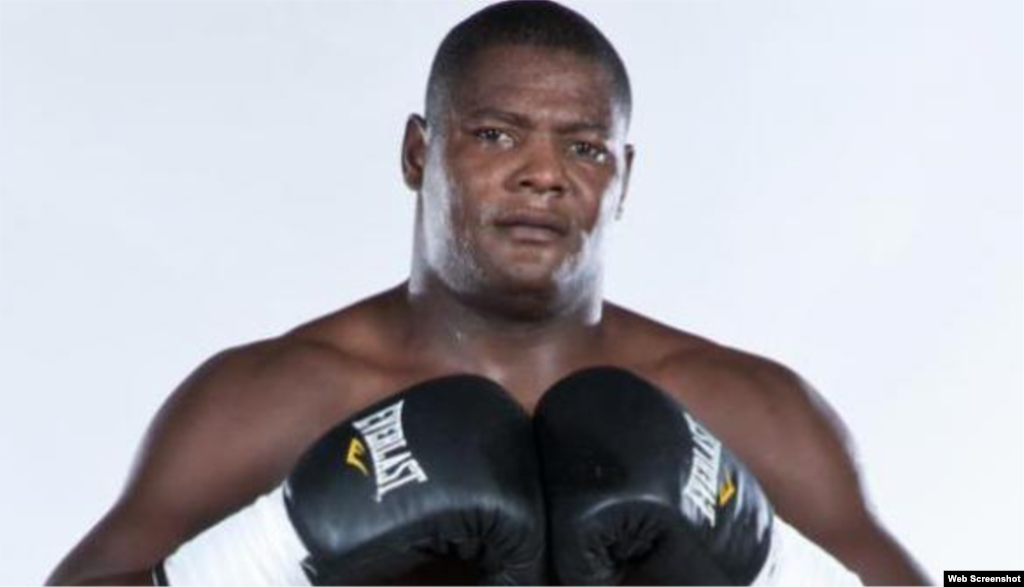 PESO PESADO: Súper campeón mundial: Wladimir Klitschko (UKR) &nbsp;&nbsp;&nbsp;&nbsp;&nbsp;&nbsp;&nbsp;&nbsp;&nbsp;&nbsp;&nbsp;&nbsp;&nbsp;&nbsp;&nbsp;&nbsp;&nbsp;&nbsp;&nbsp;&nbsp;&nbsp;&nbsp;&nbsp;&nbsp;&nbsp;&nbsp; Campeón mundial: Ruslan Chagaev (UZB) &nbsp;&nbsp;&nbsp;&nbsp; &nbsp;&nbsp;&nbsp;&nbsp;&nbsp;&nbsp;&nbsp;&nbsp;&nbsp;&nbsp;&nbsp;&nbsp;&nbsp;&nbsp;&nbsp;&nbsp;&nbsp;&nbsp;&nbsp;&nbsp;&nbsp;.1.Luis Ortiz (campeón Interino) (CUBA) 