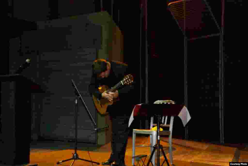 Yalil Guerra