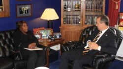 Autoridades aduaneras retienen por varias horas a opositora que regresó a Cuba