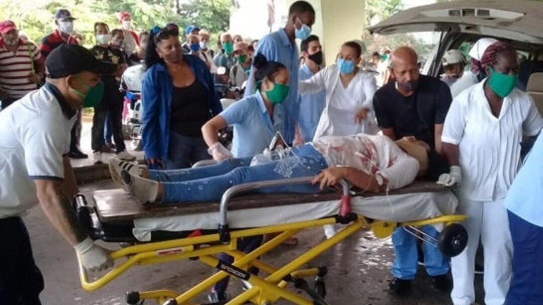 La mayoría de los heridos es atendida en centros médicos de Camagüey. (Foto: Facebook)