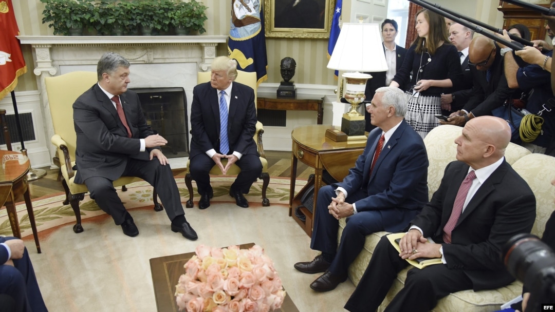 EL PRESIDENTE DE UCRANIA, PETRÓ POROSHENKO, VISITA LA CASA BLANCA