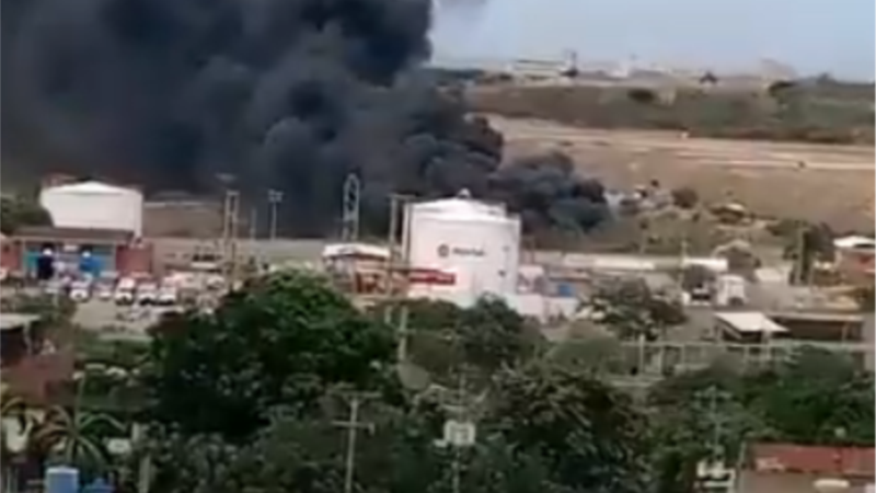 Avión se estrella en principal aeropuerto de Venezuela