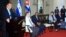 Presidente Porfirio Lobo con médicos cubanos.
