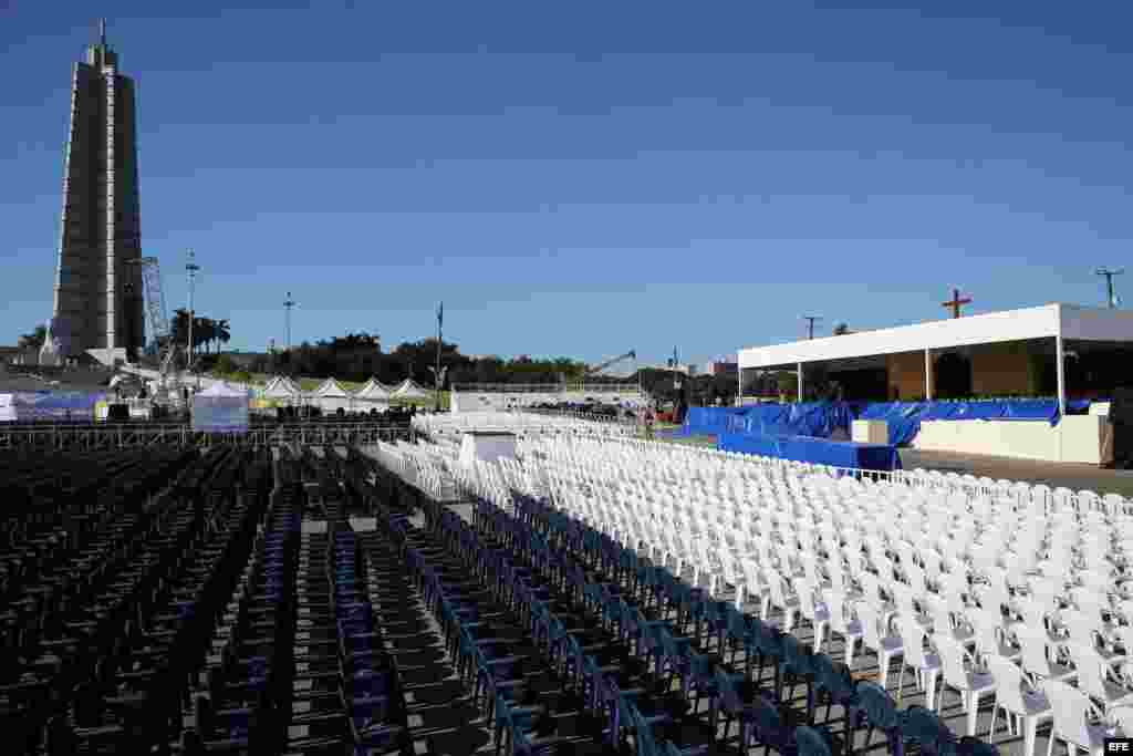 Vista de la Plaza de la Revolución de La Habana, donde el Papa Francisco oficiará una misa. EFE