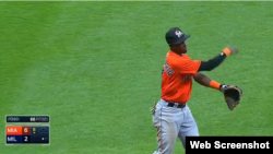 El torpedero cubano de los Miami Marlins, Adeiny Hechavarría.