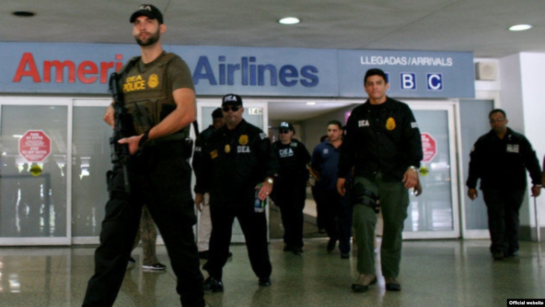 La DEA esperó en el Aeropuerto Internacional de Miami al ex juez venezolano Benni Palmeri-Bacchi.