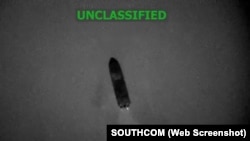 EEUU ejecutó un ataque letal con misil contra una lancha de narcoterroristas en el Caribe como parte de la campaña Operación Lanza del Sur (Operation Southern Spear).