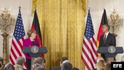 El presidente estadounidense Barack Obama y la canciller alemana Angela Merkel, ante la prensa tras su reunión en la Casa Blanca.