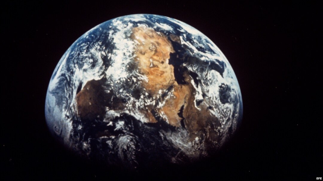 Planeta Tierra desde el espacio.