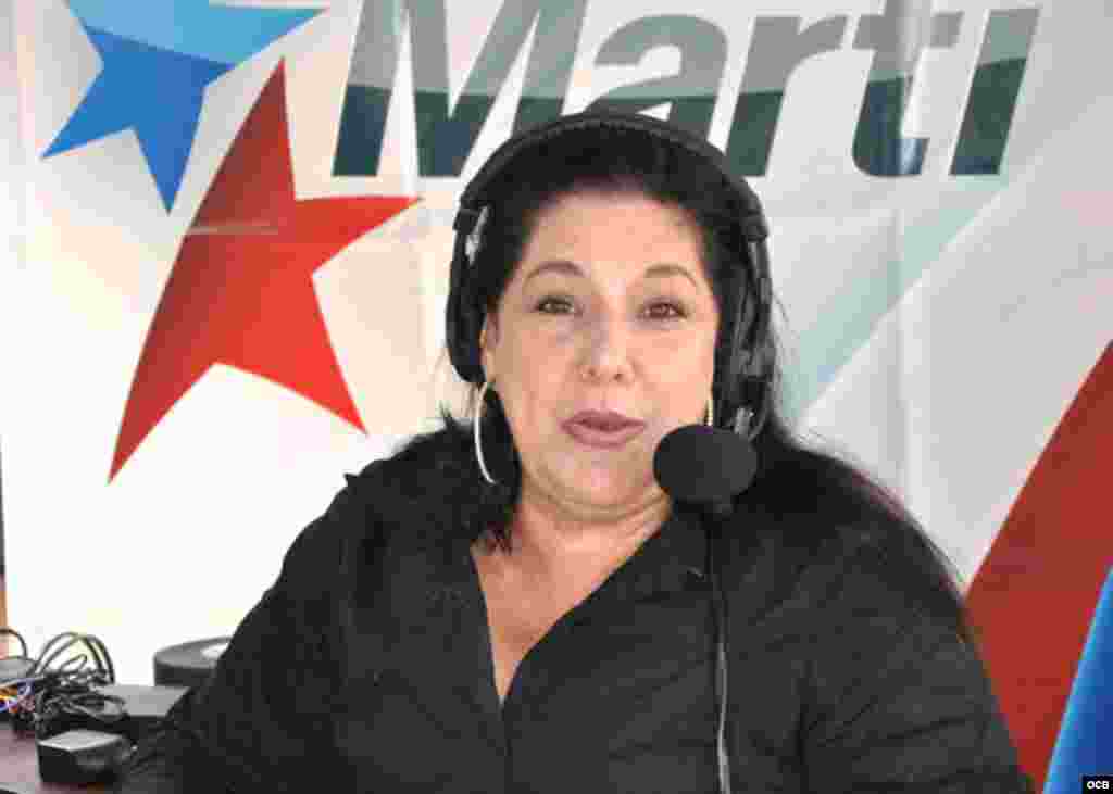 Mar&iacute;a Elena P&aacute;ez, la voz que llega bien temprano cada s&aacute;bado.