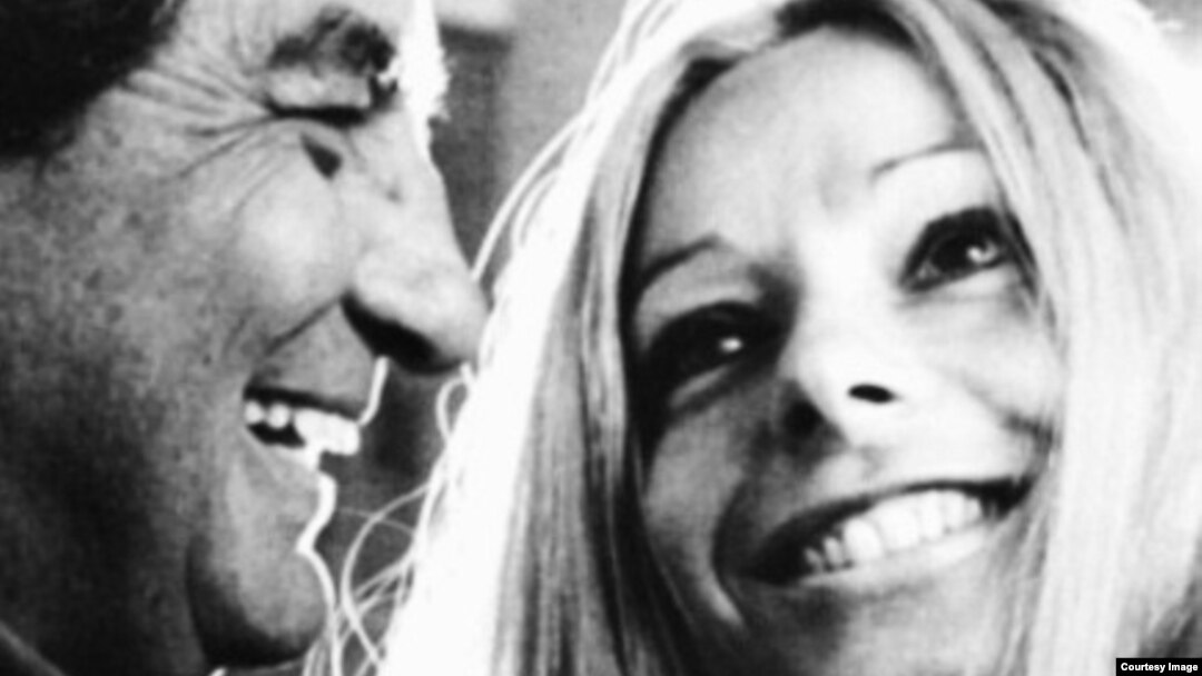 Octavio Paz y Marie-José Tramini, su esposa, en 1971