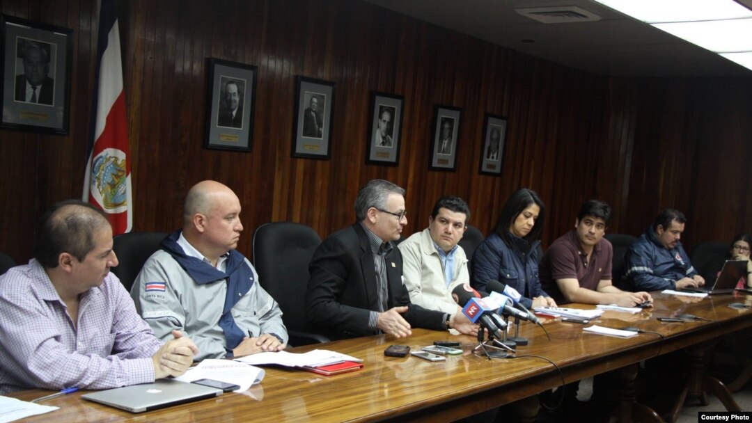 Conferencia de prensa sobre situación de cubanos en Costa Rica.