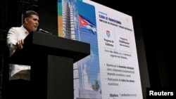 Oscar Pérez-Oliva Fraga en la 41.ª Feria Internacional de La Habana el 25 de noviembre de 2025. El funcionario ha lanzado múltiples invitaciones para fomentar la inversión de cubanoamericanos. REUTERS/Norlys Pérez/Foto de archivo