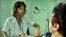 Médico de la familia: Los galenos cubanos que trabajan en el país ganan entre 17 y 40 dólares por mes.