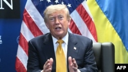 El presidente estadounidense, Donald Trump, fotografiado en el complejo presidencial de Bestepe, en Turquía, durante la cumbre de la OTAN.