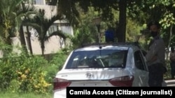 La vigilancia frente al hogar en La Habana de Camila Acosta, el 18 de abril de 2021