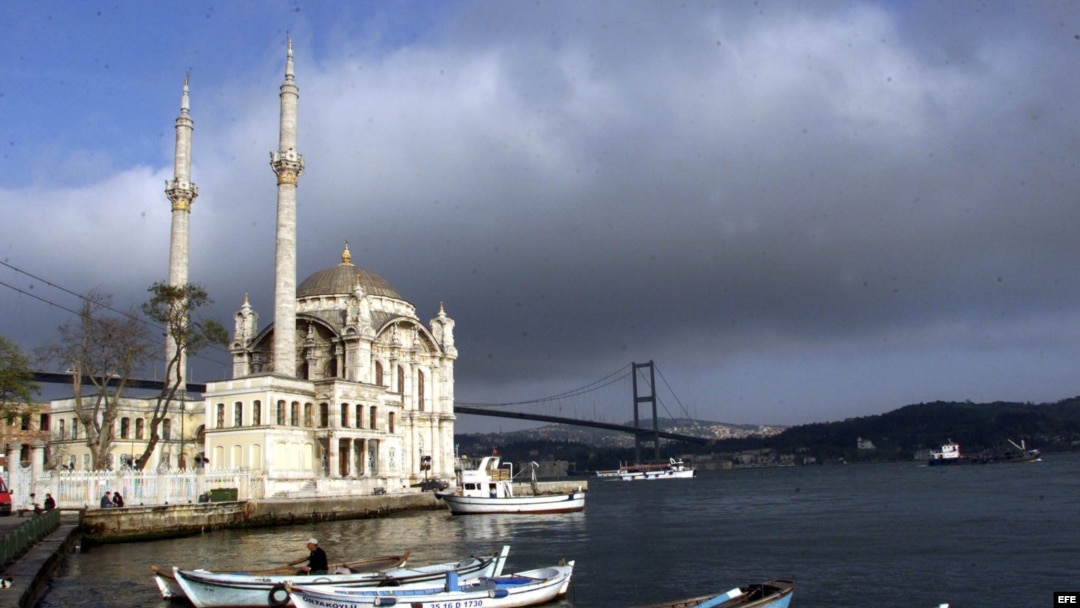 Han dicho que la mezquita de La Habana será similar a la de Ortakoy, a las orillas del Estrecho del Bósforo en Estambul.