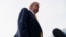 El presidente estadounidense Trump aborda el Air Force One el sábado, 2 de mayo de 2026. (Reuters/Nathan Howard)