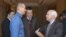 El senador John McCain, de visita en Ucrania