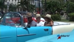 Florecen guías de turismo por cuenta propia en Cuba
