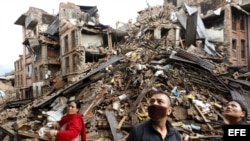 DAÑOS TRAS EL TERREMOTO EN NEPAL