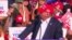 Servicio Secreto saca a expresidente Trump de mitin de campaña tras disparos