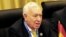 El ministro de Relaciones Exteriores de España, José Manuel García Margallo (i).