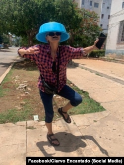 Nelda Castillo: "¿Alguien con agua en La Habana...?"