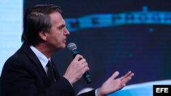 Jair Bolsonaro, del partido Partido Social Liberal (PSL), durante un debate entre candidatos a la presidencia de Brasil. 