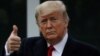 El presidente Donald Trump saluda en la Casa Blanca antes de salir hacia Florida, el 31 de enero del 2020.