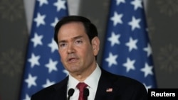 El secretario de Estado, Marco Rubio, habla con los periodistas tras una reunión ministerial en Nueva Delhi, India, el martes 26 de mayo de 2026.