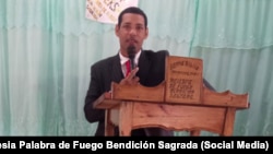 El pastor cubano Maikel Pupo Velázquez, de la Iglesia Palabra de Fuego Bendición Sagrada, lleva detenido desde el 26 de septiembre tras convocar una oración pública por Cuba.