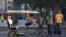Cubanos en la calle hoy jueves 18 de diciembre de 2014.