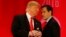 El senador Marco Rubio y Donald Trump (d-i). 