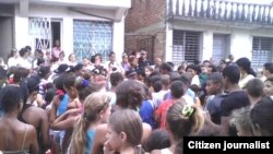 Reporte ciudadano desde Santa Clara muestra celebración del Día de Reyes Magos.